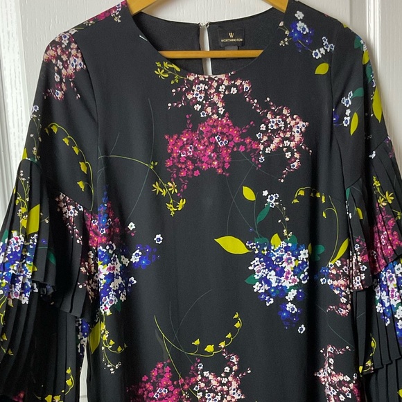 Worthington Black Garment - Picture 3 of 11